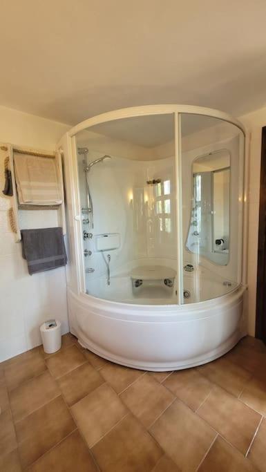 Presolana Suite In Love Casa Vacanza กัสตีโอเน เดลลา เปรโซลานา ภายนอก รูปภาพ